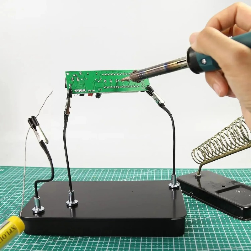 Magnetic PCB Holder Soldering  - Diy Box Electronics Mall のレビューと価格